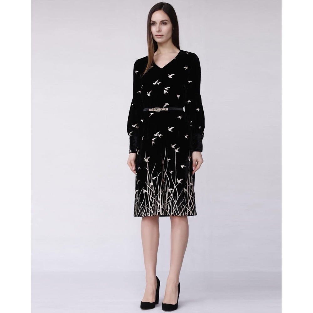 NWT Smart and Joy Wolf & Badger Golden Embroidery Velvet V-Neck Dress Size XL